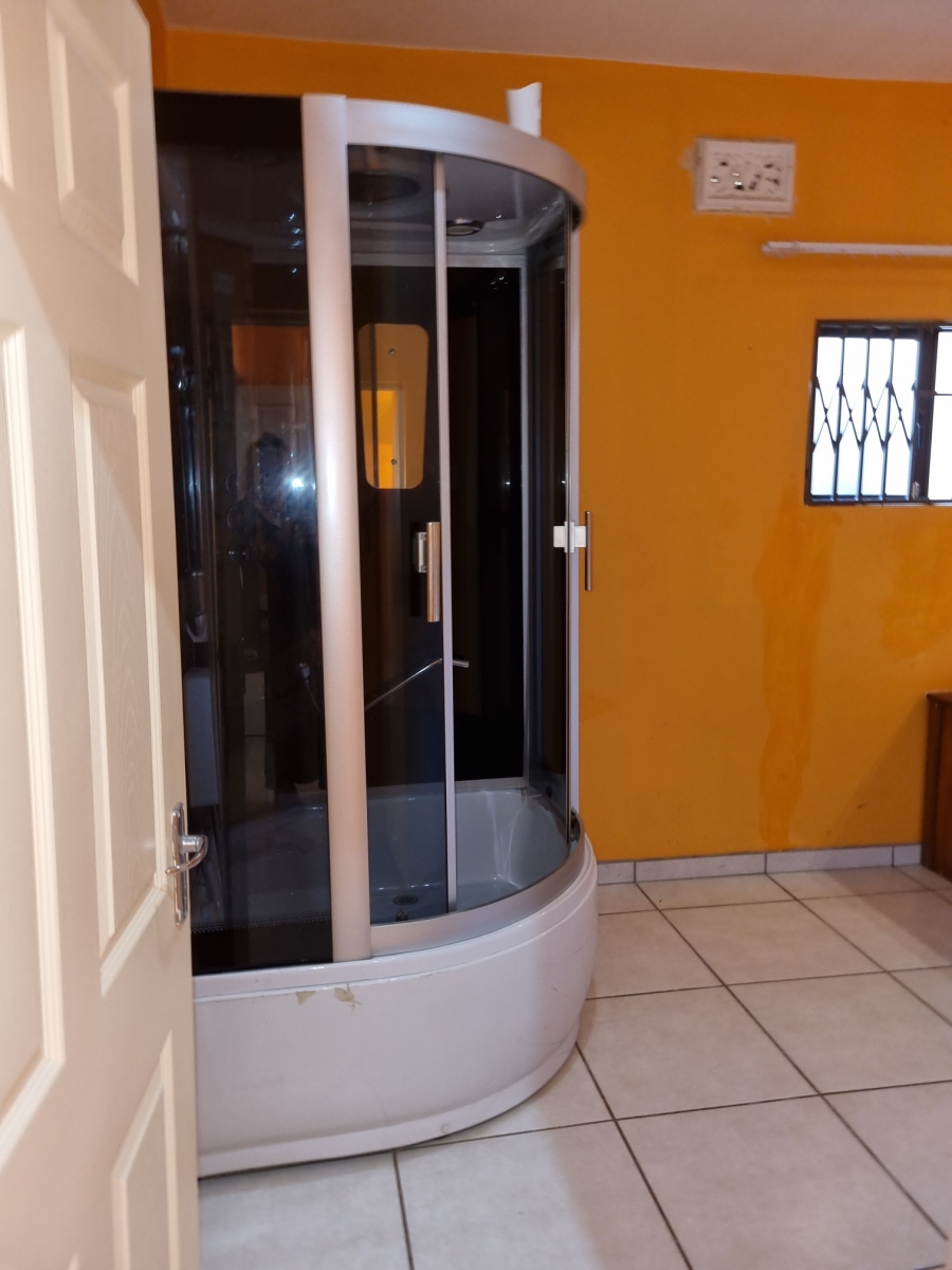 To Let 4 Bedroom Property for Rent in Sunningdale KwaZulu-Natal
