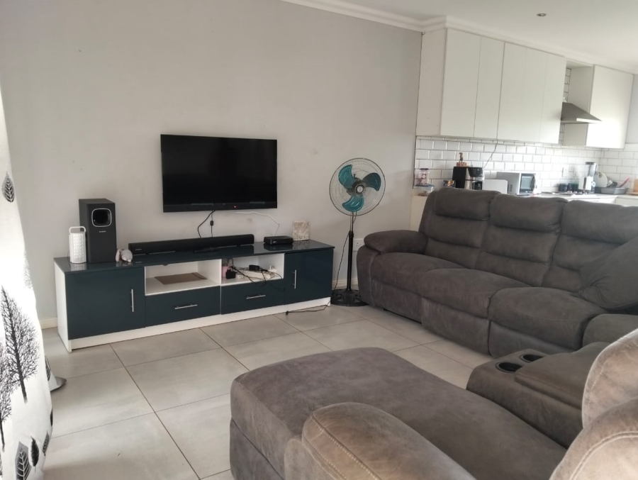 4 Bedroom Property for Sale in Ntuzuma KwaZulu-Natal