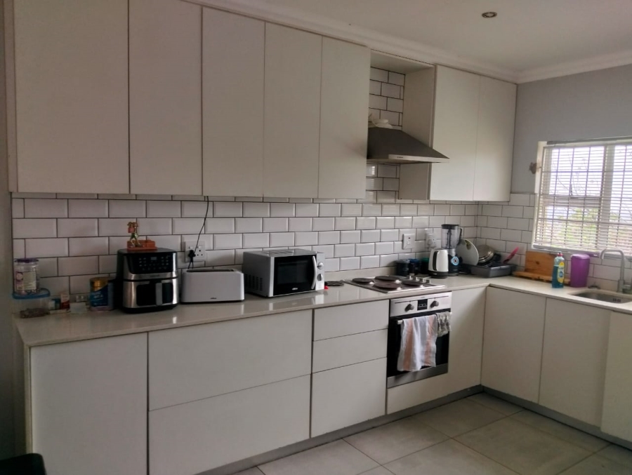 4 Bedroom Property for Sale in Ntuzuma KwaZulu-Natal