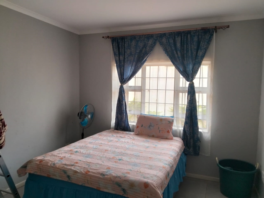 4 Bedroom Property for Sale in Ntuzuma KwaZulu-Natal