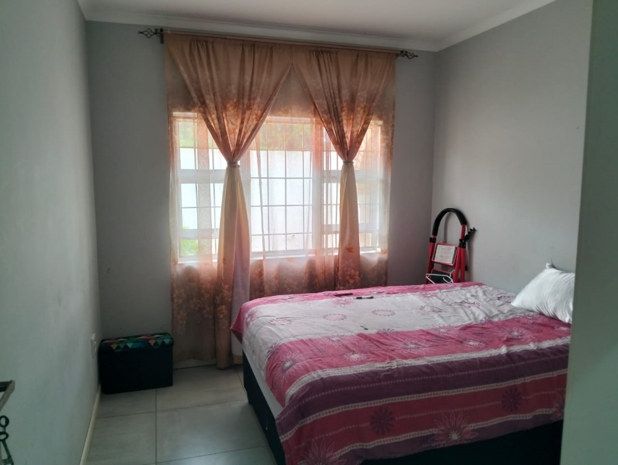4 Bedroom Property for Sale in Ntuzuma KwaZulu-Natal