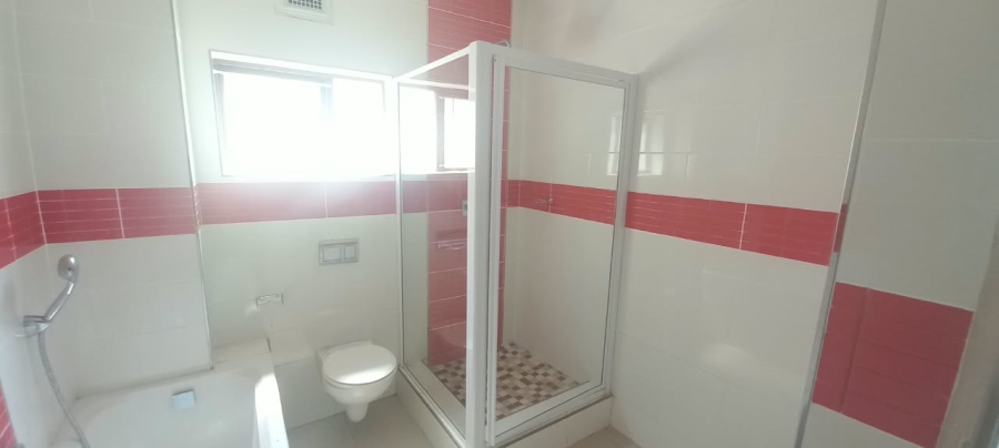 To Let 2 Bedroom Property for Rent in Umhlanga KwaZulu-Natal