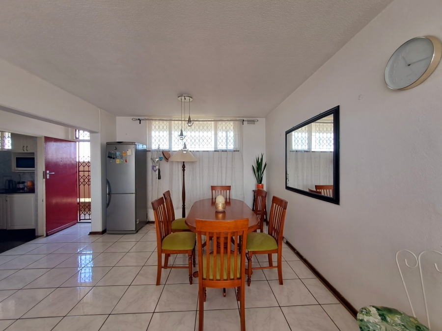 2 Bedroom Property for Sale in Pinetown KwaZulu-Natal