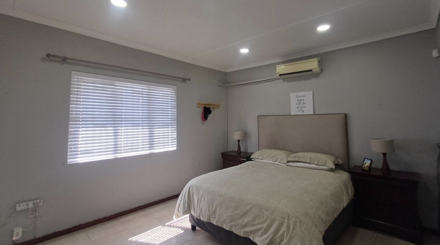 To Let 4 Bedroom Property for Rent in Greenwood Park KwaZulu-Natal