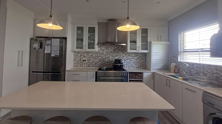 To Let 4 Bedroom Property for Rent in Greenwood Park KwaZulu-Natal