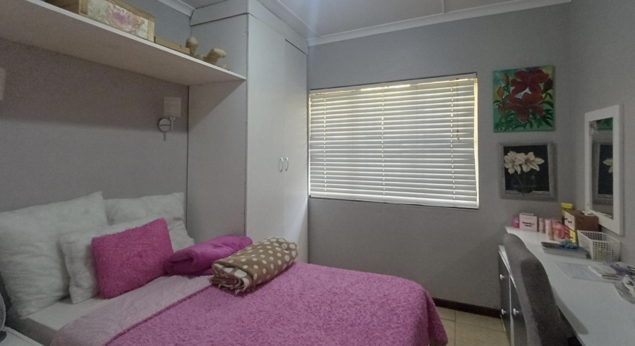 To Let 4 Bedroom Property for Rent in Greenwood Park KwaZulu-Natal