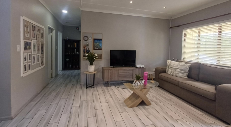 To Let 4 Bedroom Property for Rent in Greenwood Park KwaZulu-Natal