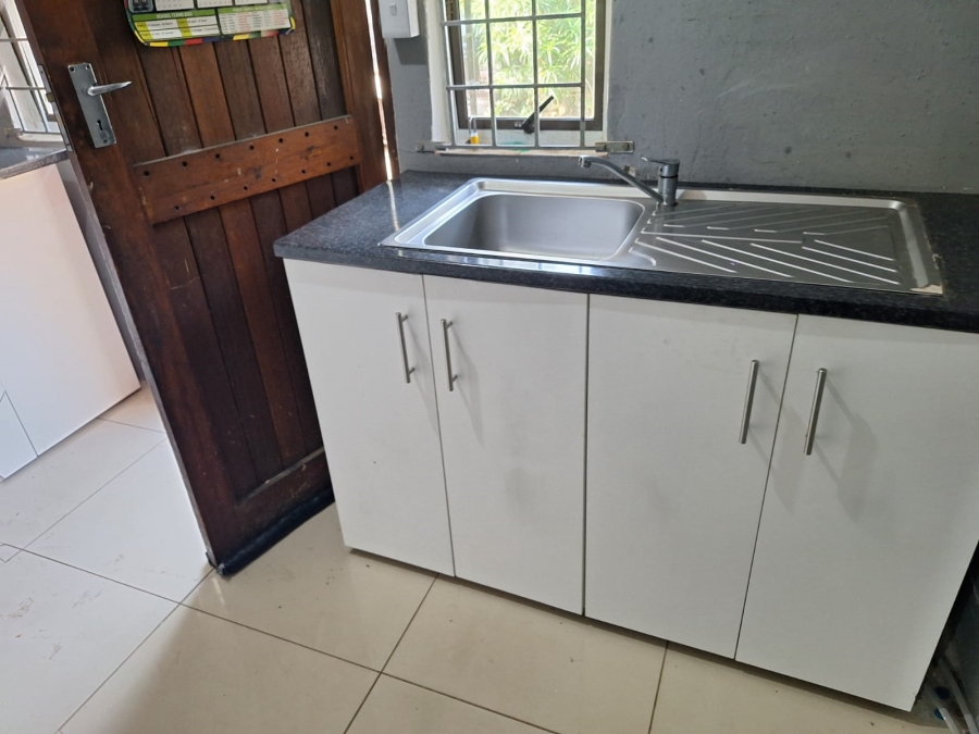 7 Bedroom Property for Sale in Reservoir Hills KwaZulu-Natal