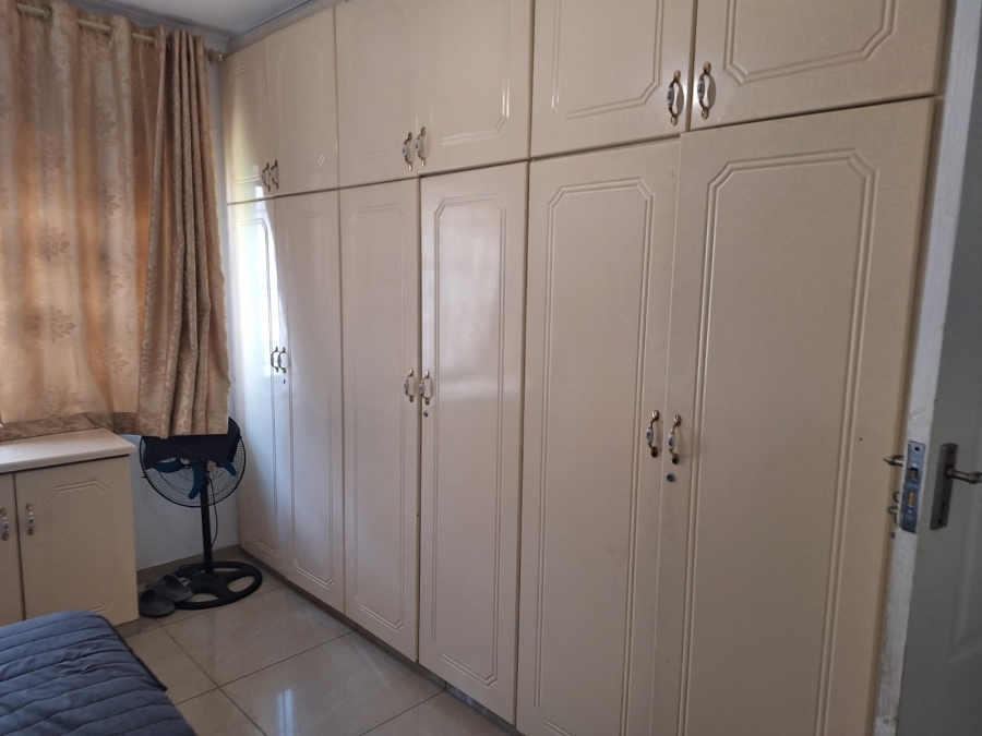 7 Bedroom Property for Sale in Reservoir Hills KwaZulu-Natal
