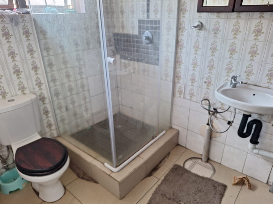 7 Bedroom Property for Sale in Reservoir Hills KwaZulu-Natal