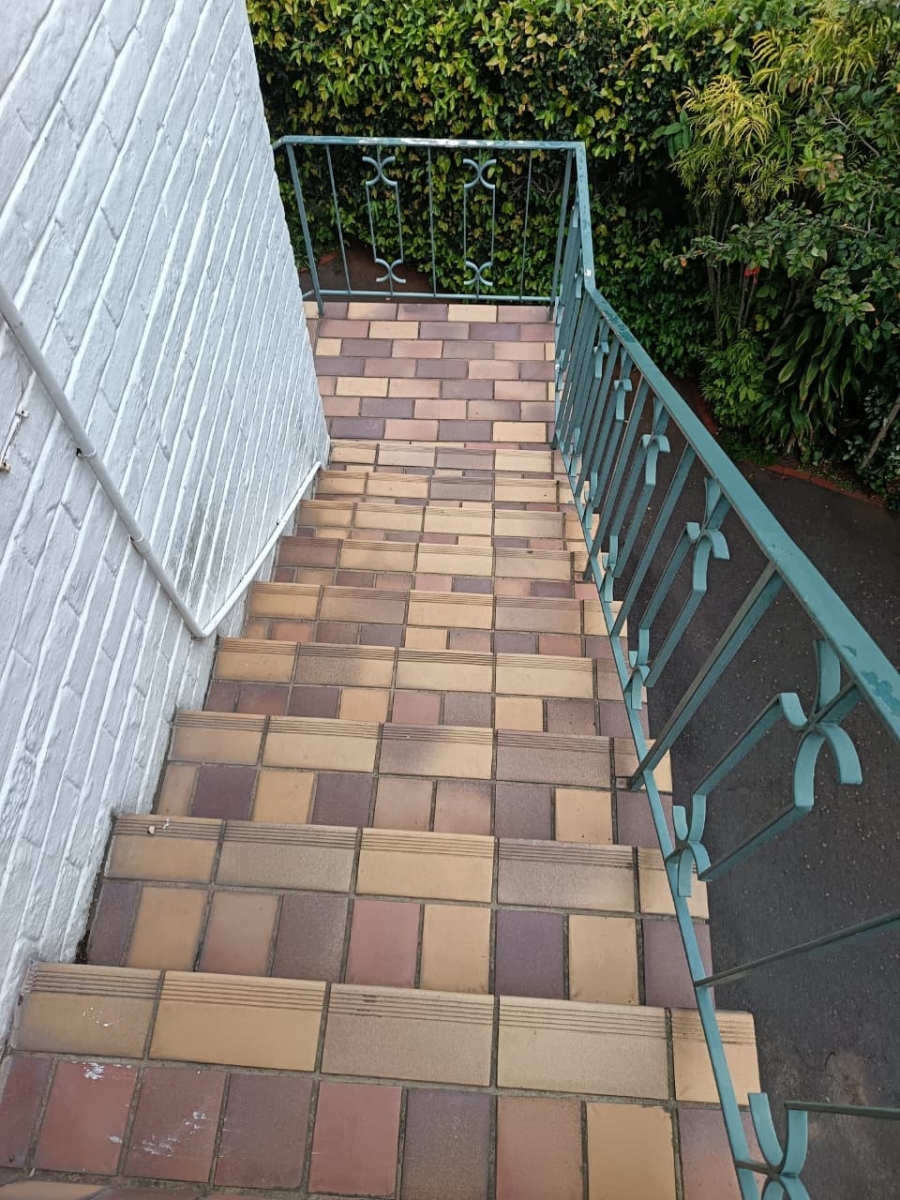 To Let 2 Bedroom Property for Rent in Essenwood KwaZulu-Natal