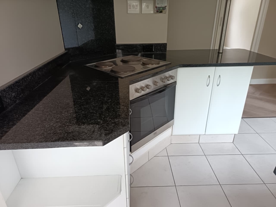 To Let 2 Bedroom Property for Rent in Essenwood KwaZulu-Natal