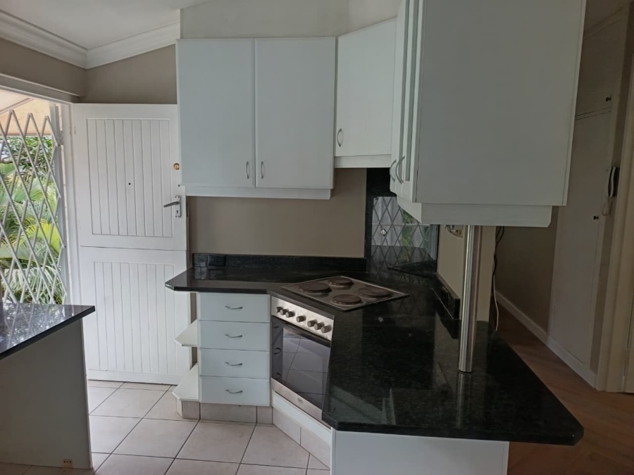 To Let 2 Bedroom Property for Rent in Essenwood KwaZulu-Natal