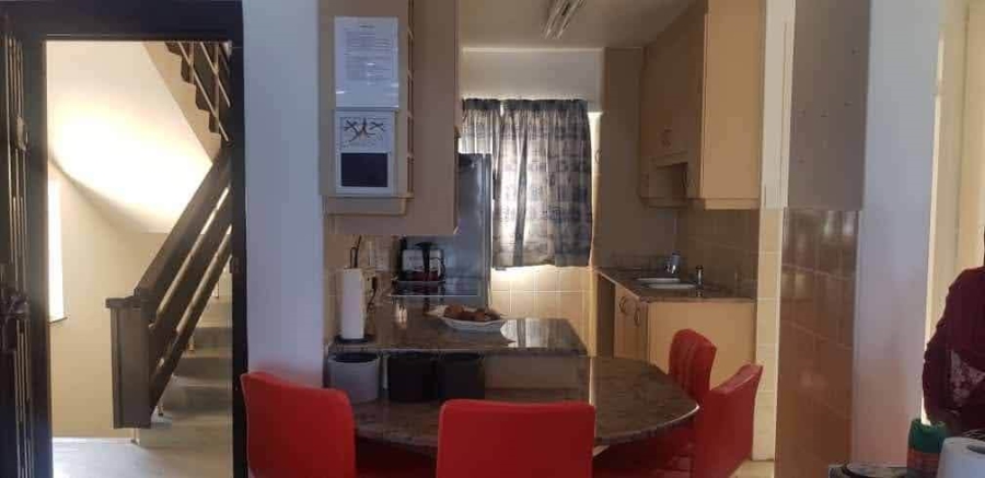 To Let 2 Bedroom Property for Rent in Amanzimtoti KwaZulu-Natal