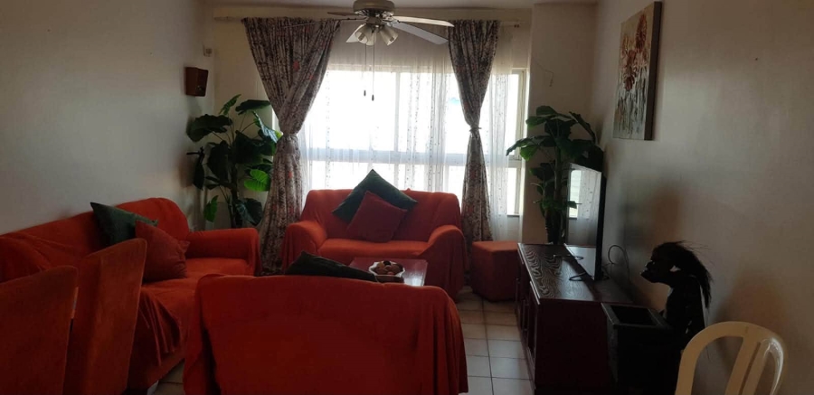 To Let 2 Bedroom Property for Rent in Amanzimtoti KwaZulu-Natal