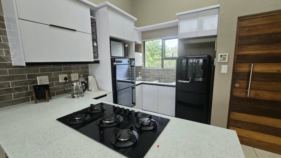 To Let 2 Bedroom Property for Rent in Palm Lakes Estate KwaZulu-Natal