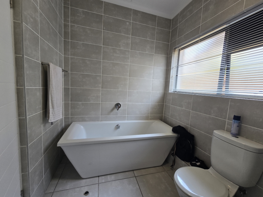 To Let 2 Bedroom Property for Rent in Ballito Central KwaZulu-Natal