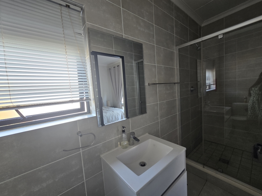 To Let 2 Bedroom Property for Rent in Ballito Central KwaZulu-Natal