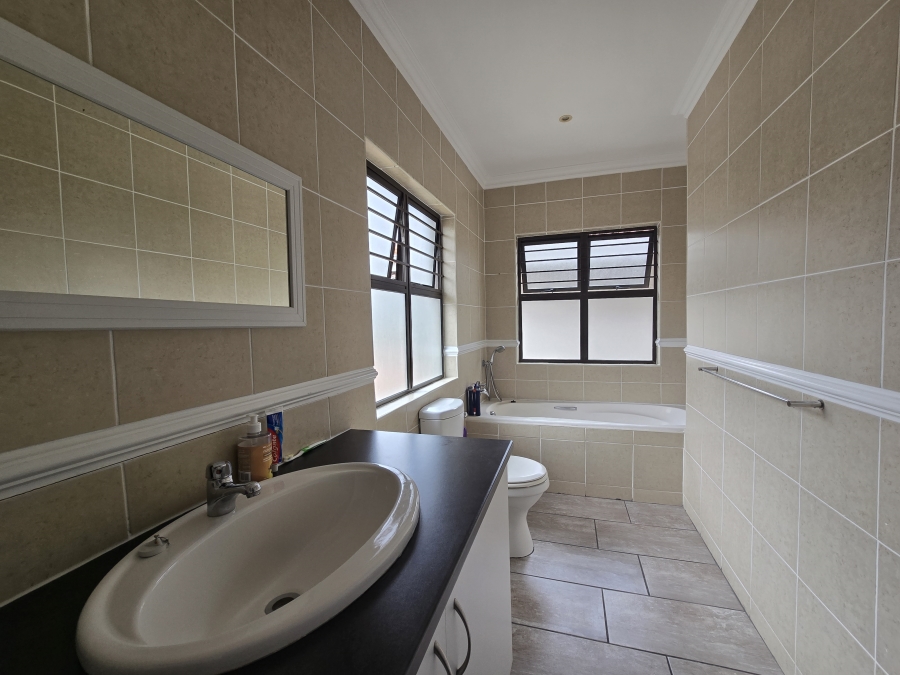 3 Bedroom Property for Sale in Seaward Estate KwaZulu-Natal