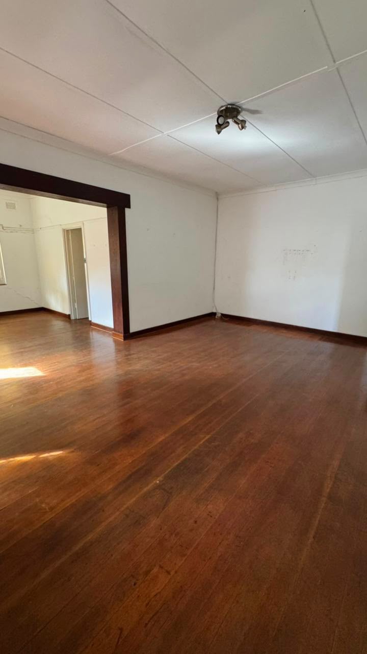 2 Bedroom Property for Sale in Scottsville KwaZulu-Natal