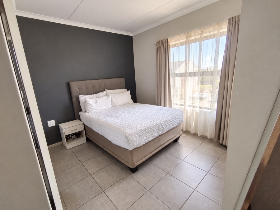 To Let 2 Bedroom Property for Rent in Umbogintwini KwaZulu-Natal