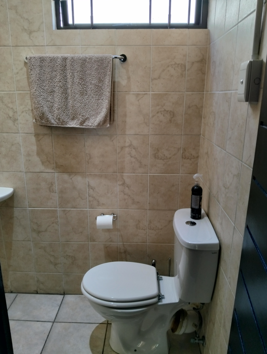 To Let 4 Bedroom Property for Rent in Westville Central KwaZulu-Natal