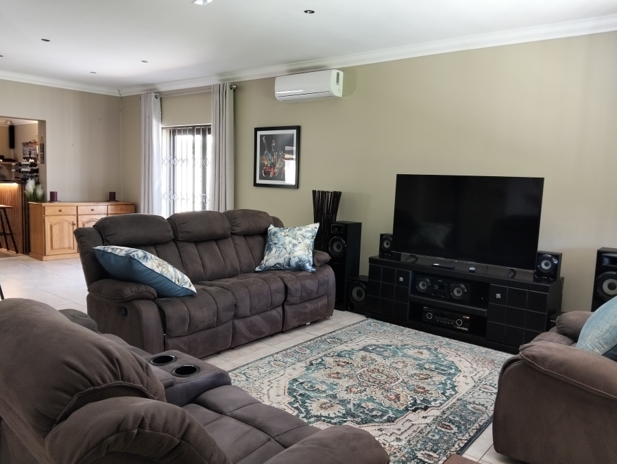 To Let 4 Bedroom Property for Rent in Westville Central KwaZulu-Natal