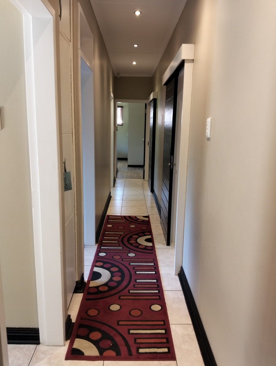 To Let 4 Bedroom Property for Rent in Westville Central KwaZulu-Natal