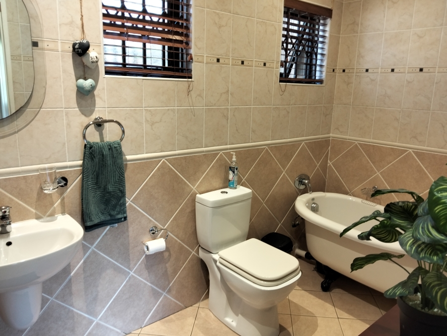 To Let 4 Bedroom Property for Rent in Westville Central KwaZulu-Natal