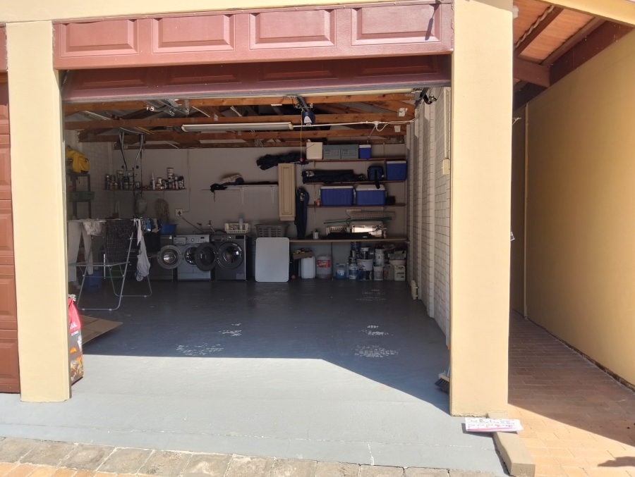 To Let 4 Bedroom Property for Rent in Westville Central KwaZulu-Natal