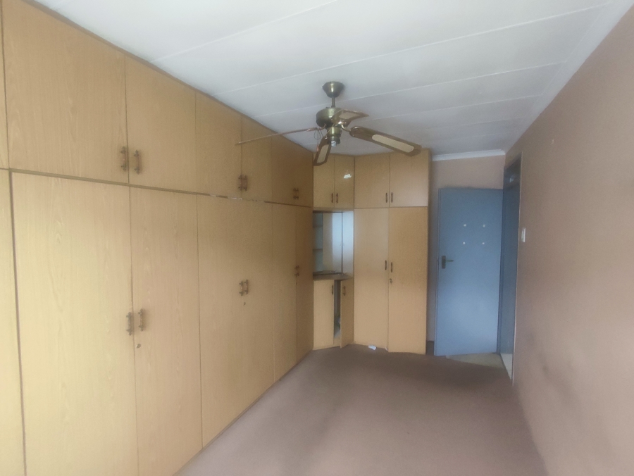 3 Bedroom Property for Sale in Northcroft KwaZulu-Natal