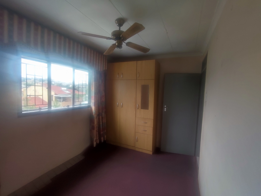 3 Bedroom Property for Sale in Northcroft KwaZulu-Natal