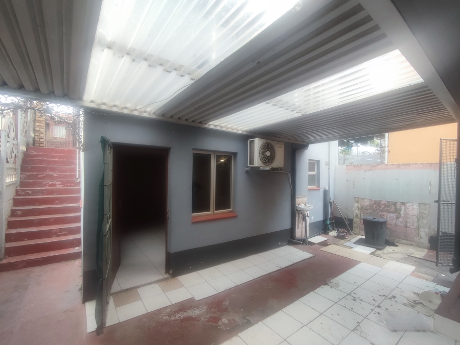 3 Bedroom Property for Sale in Northcroft KwaZulu-Natal