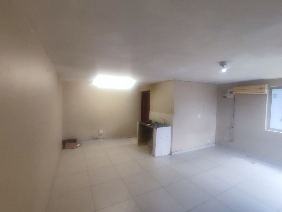 3 Bedroom Property for Sale in Northcroft KwaZulu-Natal