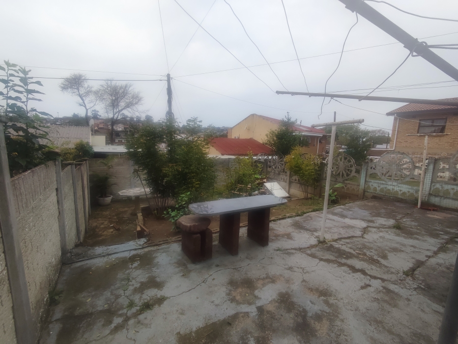 3 Bedroom Property for Sale in Northcroft KwaZulu-Natal