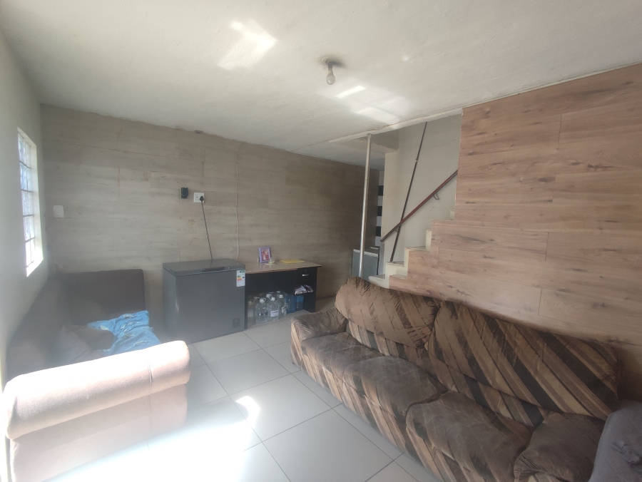 2 Bedroom Property for Sale in Stanmore KwaZulu-Natal