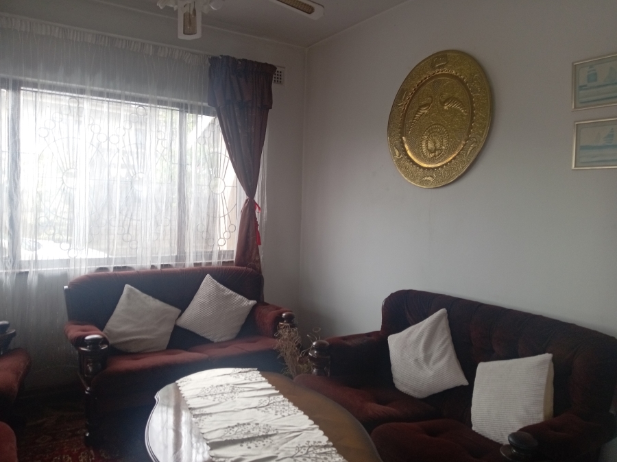 5 Bedroom Property for Sale in Kenville KwaZulu-Natal
