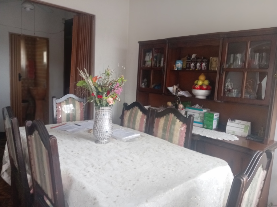 5 Bedroom Property for Sale in Kenville KwaZulu-Natal