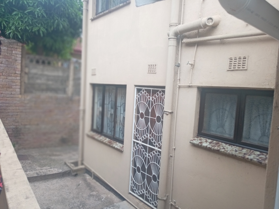 5 Bedroom Property for Sale in Kenville KwaZulu-Natal