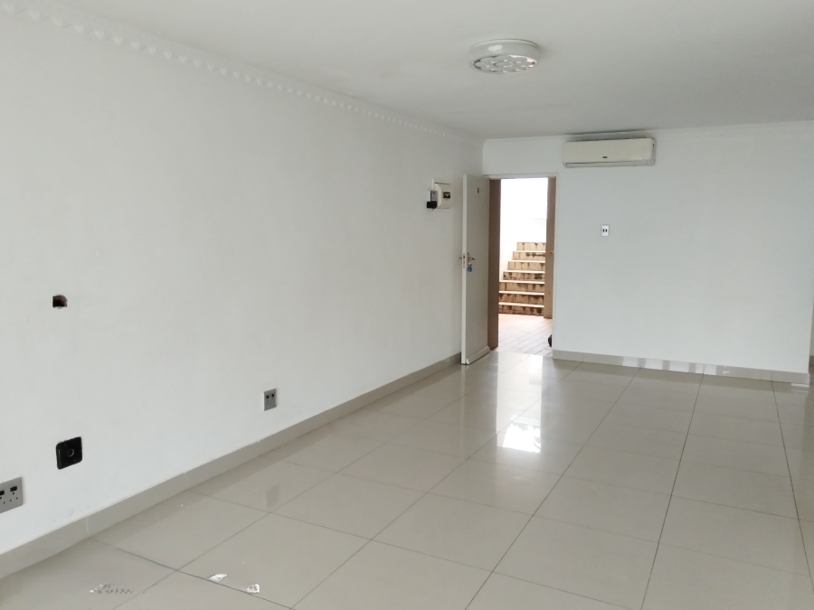 3 Bedroom Property for Sale in La Mercy KwaZulu-Natal