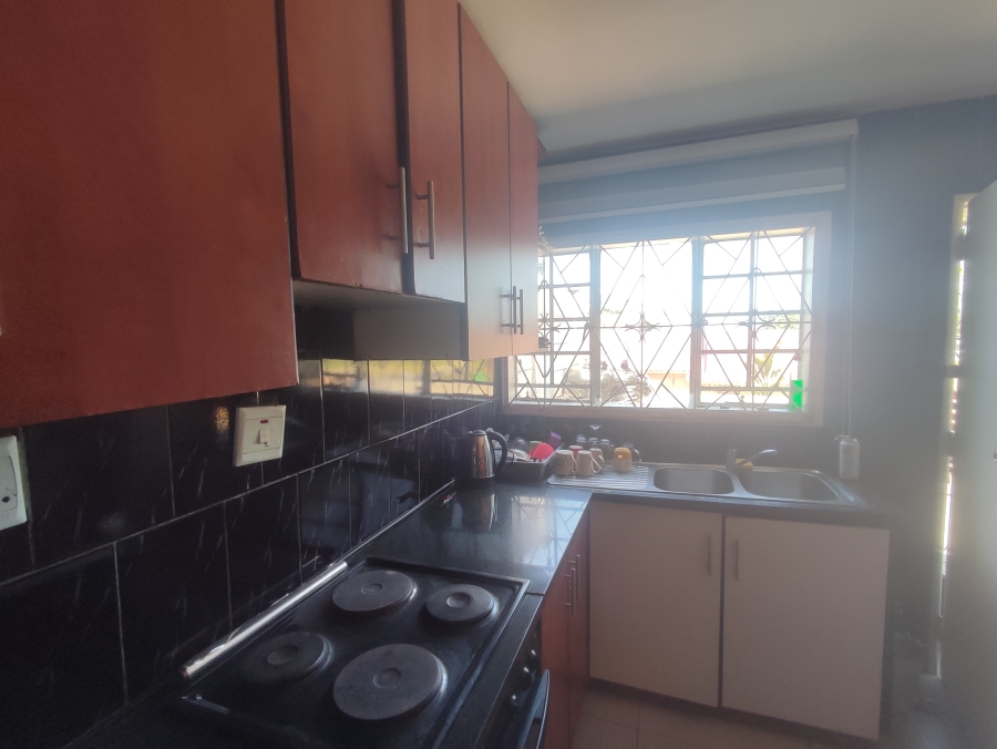 2 Bedroom Property for Sale in Grove End KwaZulu-Natal