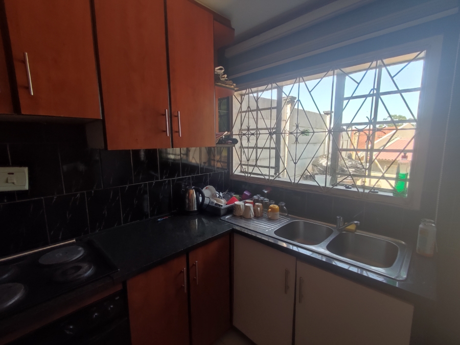 2 Bedroom Property for Sale in Grove End KwaZulu-Natal