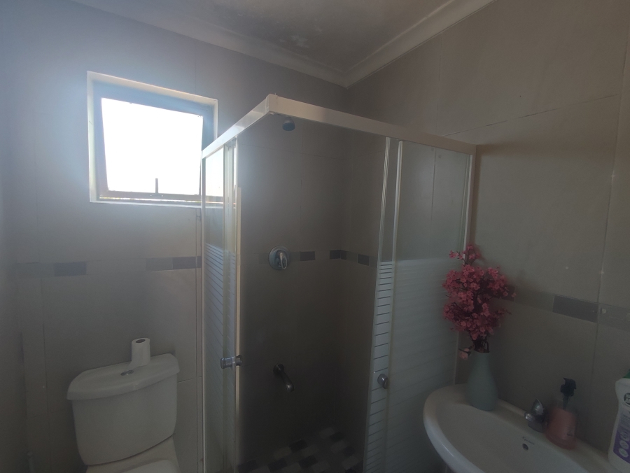 2 Bedroom Property for Sale in Grove End KwaZulu-Natal