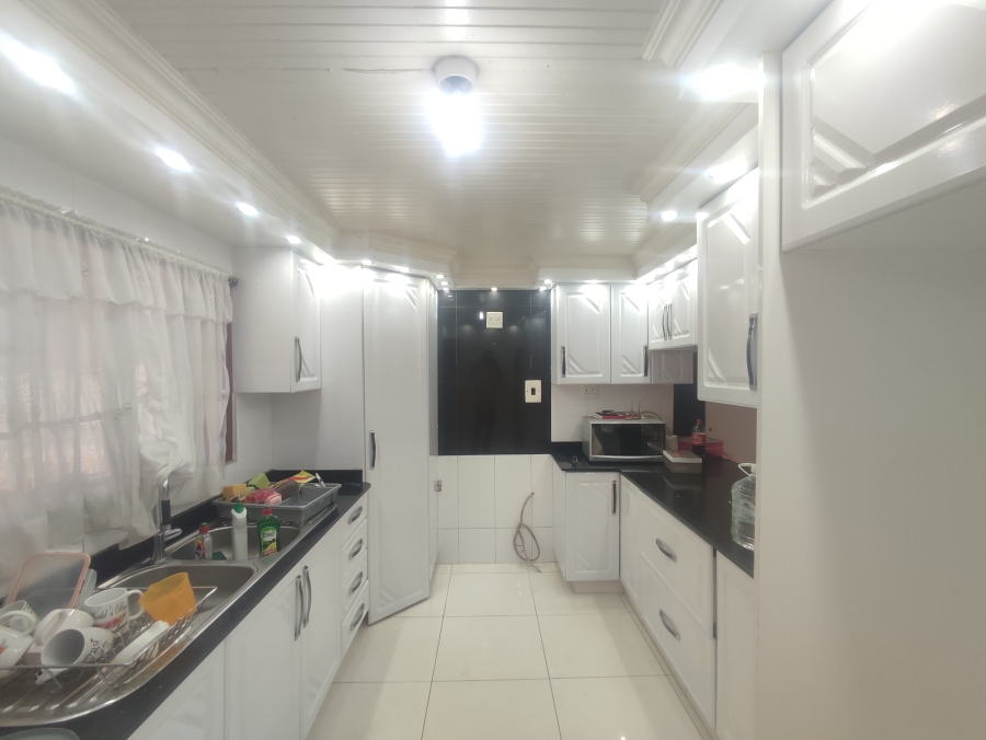 3 Bedroom Property for Sale in Lenham KwaZulu-Natal