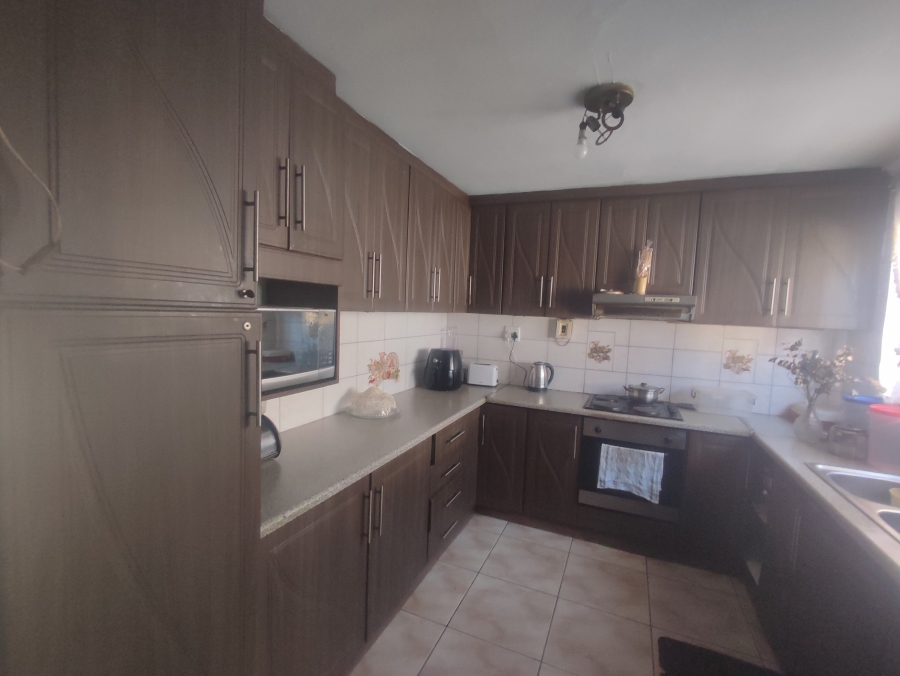 3 Bedroom Property for Sale in Clayfield KwaZulu-Natal