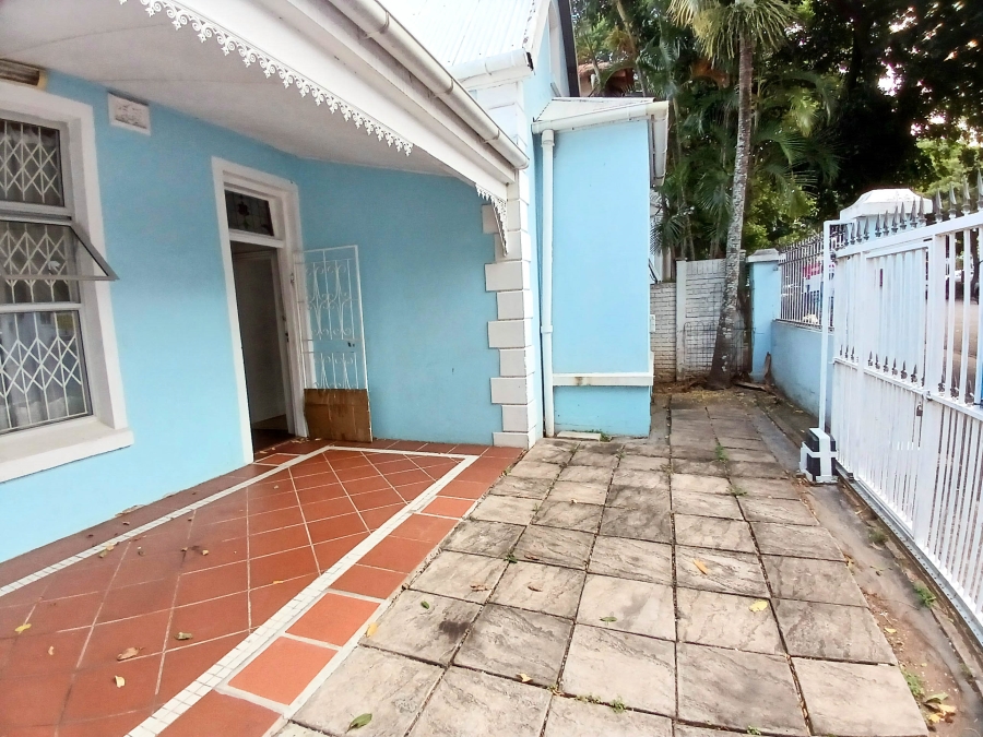 2 Bedroom Property for Sale in Glenwood KwaZulu-Natal