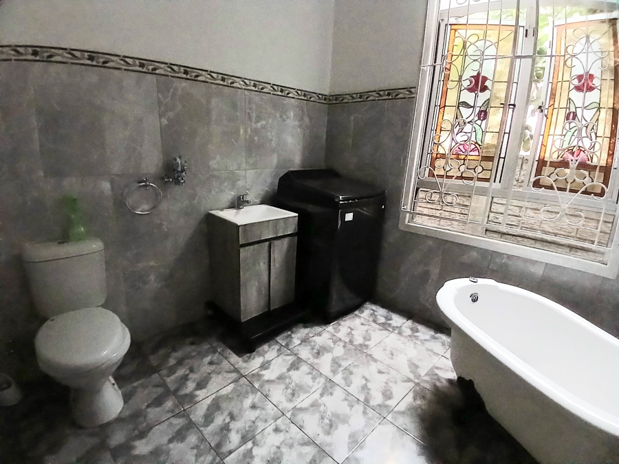 2 Bedroom Property for Sale in Glenwood KwaZulu-Natal