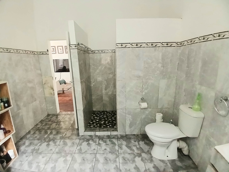 2 Bedroom Property for Sale in Glenwood KwaZulu-Natal