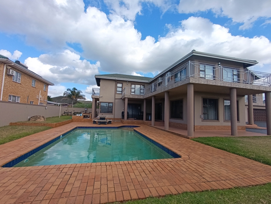 5 Bedroom Property for Sale in Somerset Park KwaZulu-Natal