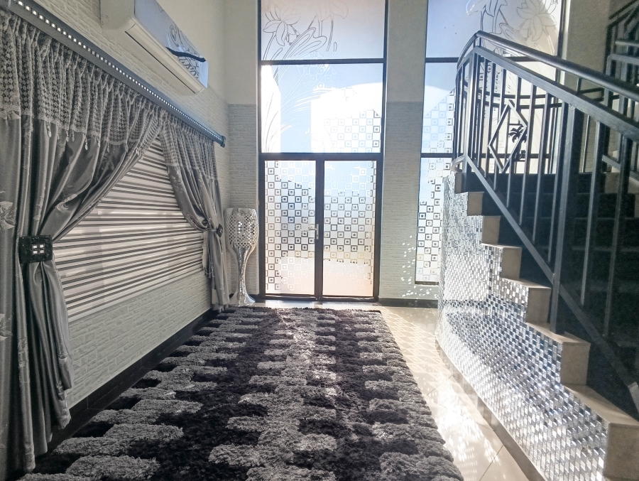 5 Bedroom Property for Sale in Somerset Park KwaZulu-Natal